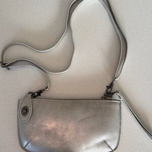 JOY SUSAN vegan brushed finish in silver/champagne Crossbody/Wristlet EUC